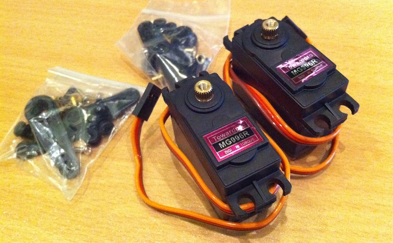 20120503-servos-2.jpg